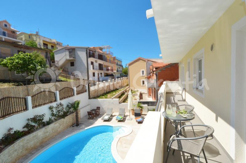 טרוגיר Apartments Sakal מראה חיצוני תמונה