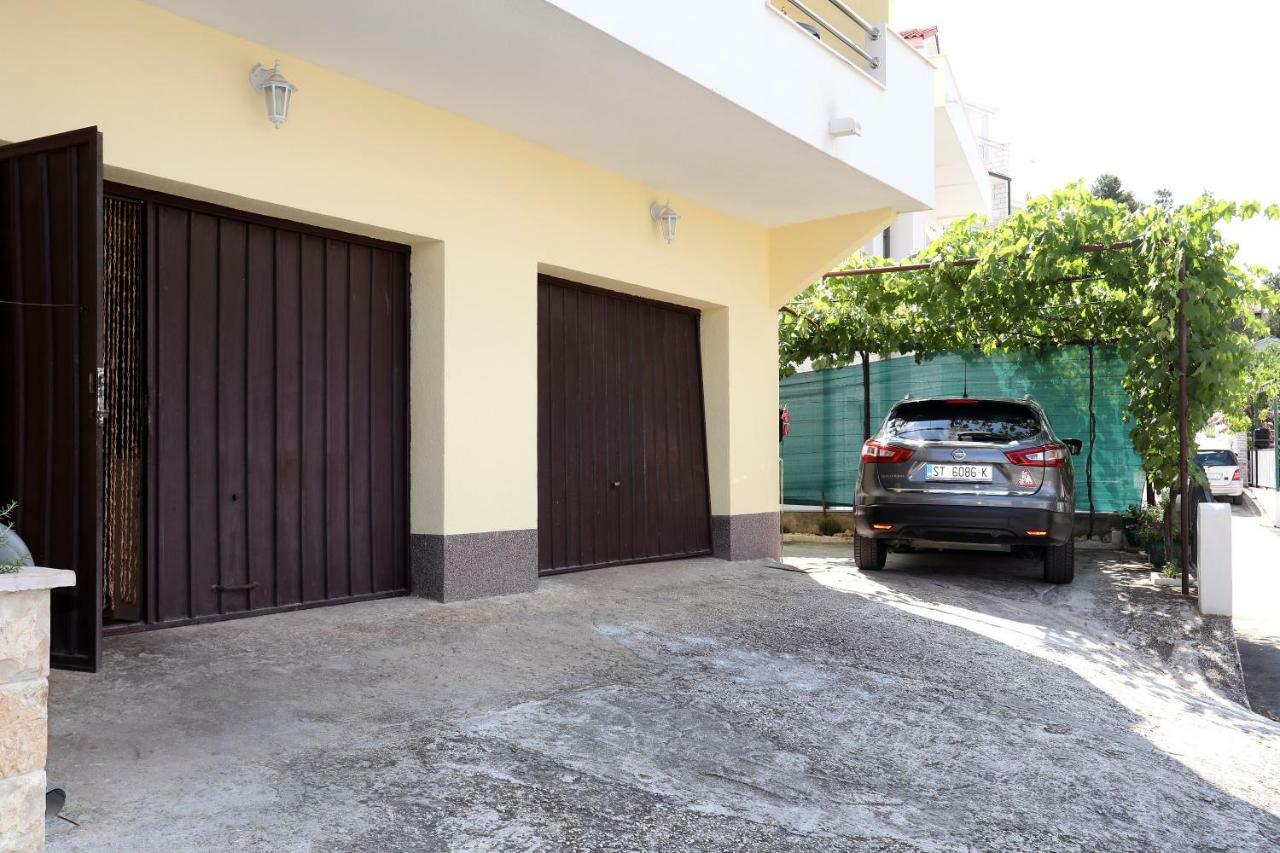טרוגיר Apartments Sakal מראה חיצוני תמונה