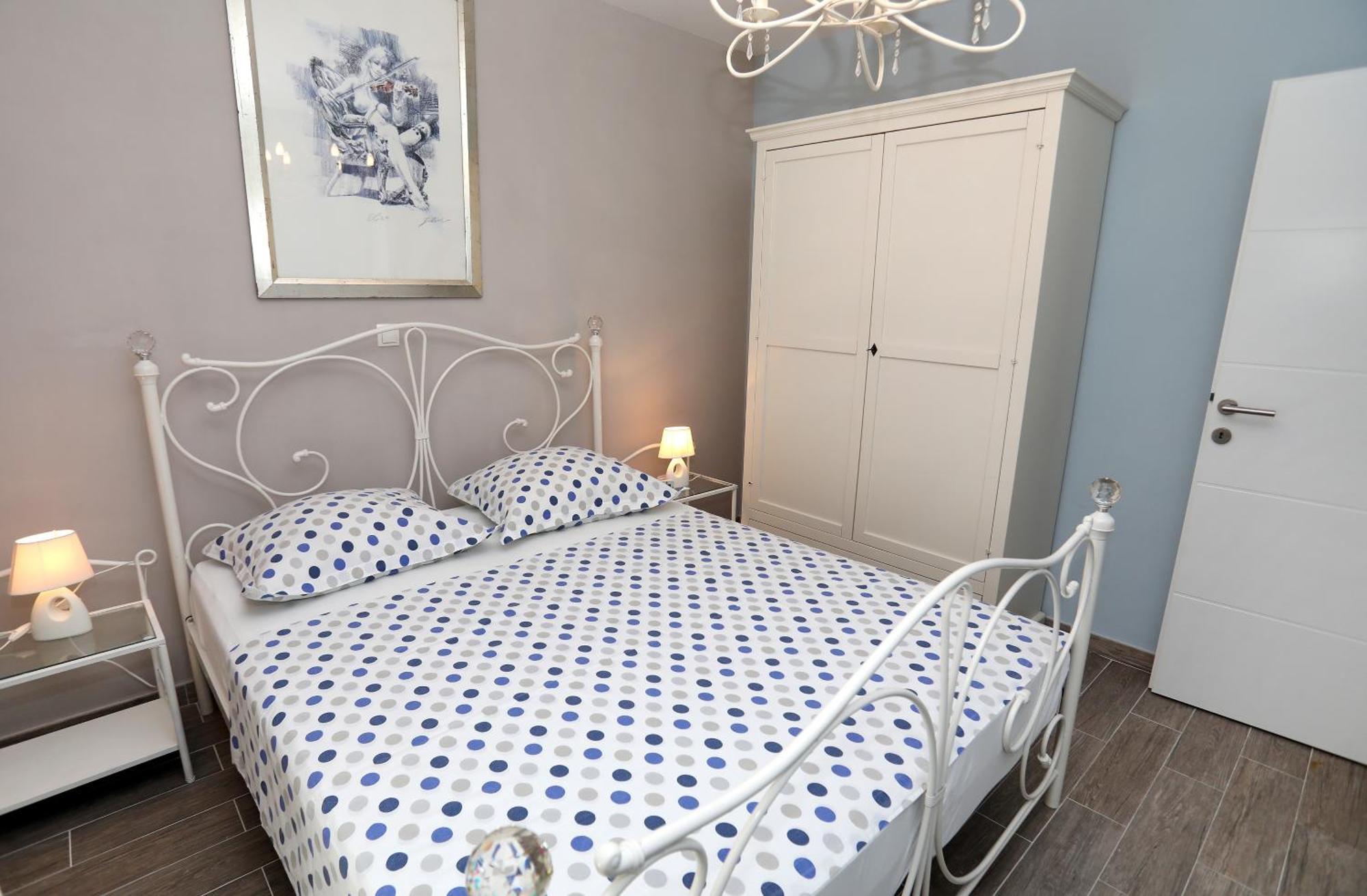 טרוגיר Apartments Sakal מראה חיצוני תמונה