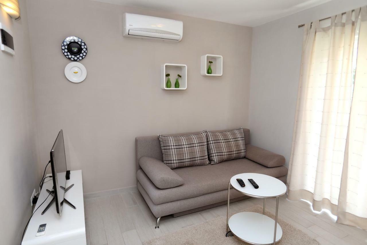 טרוגיר Apartments Sakal מראה חיצוני תמונה
