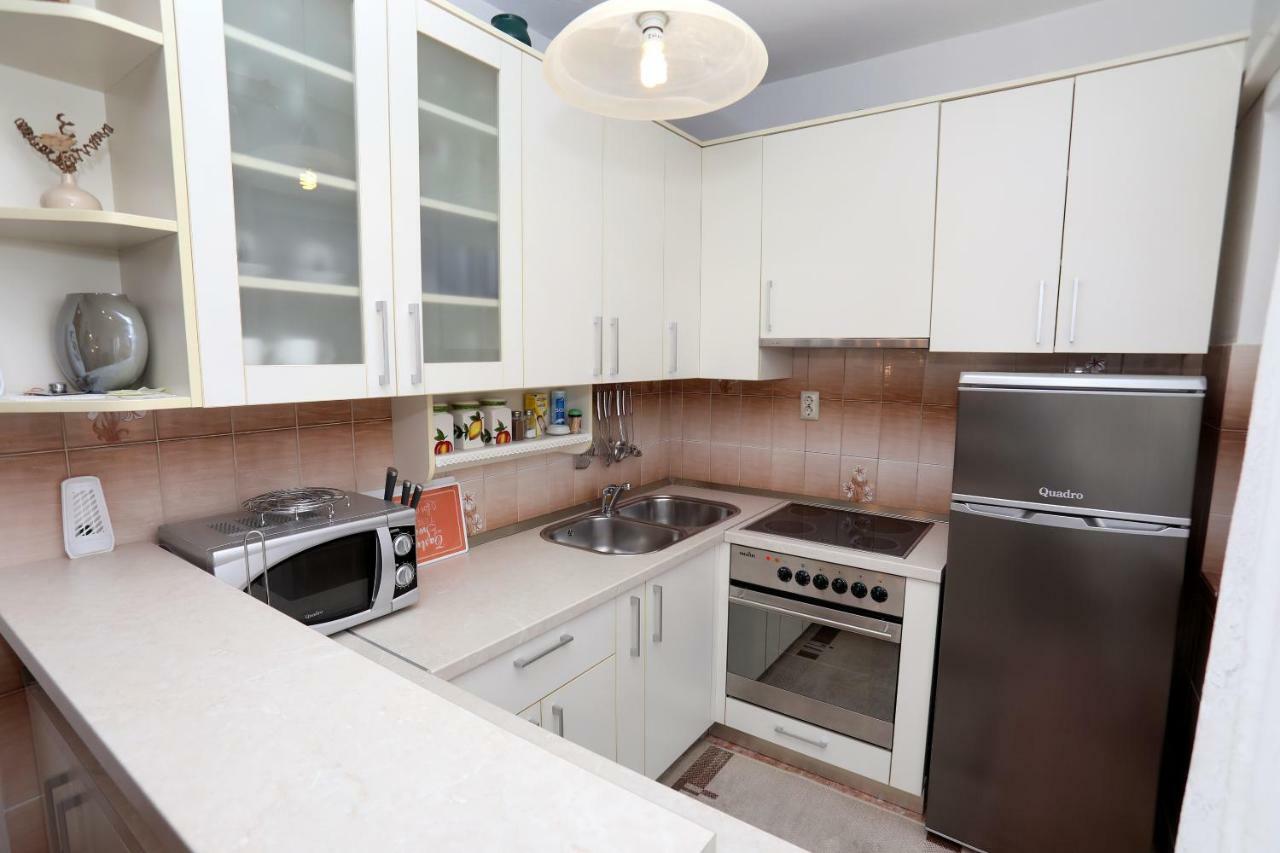 טרוגיר Apartments Sakal מראה חיצוני תמונה