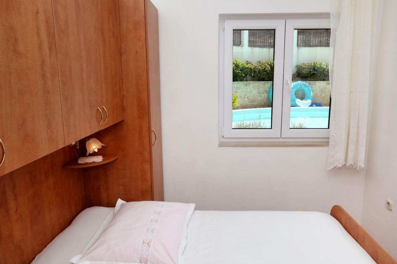 טרוגיר Apartments Sakal מראה חיצוני תמונה
