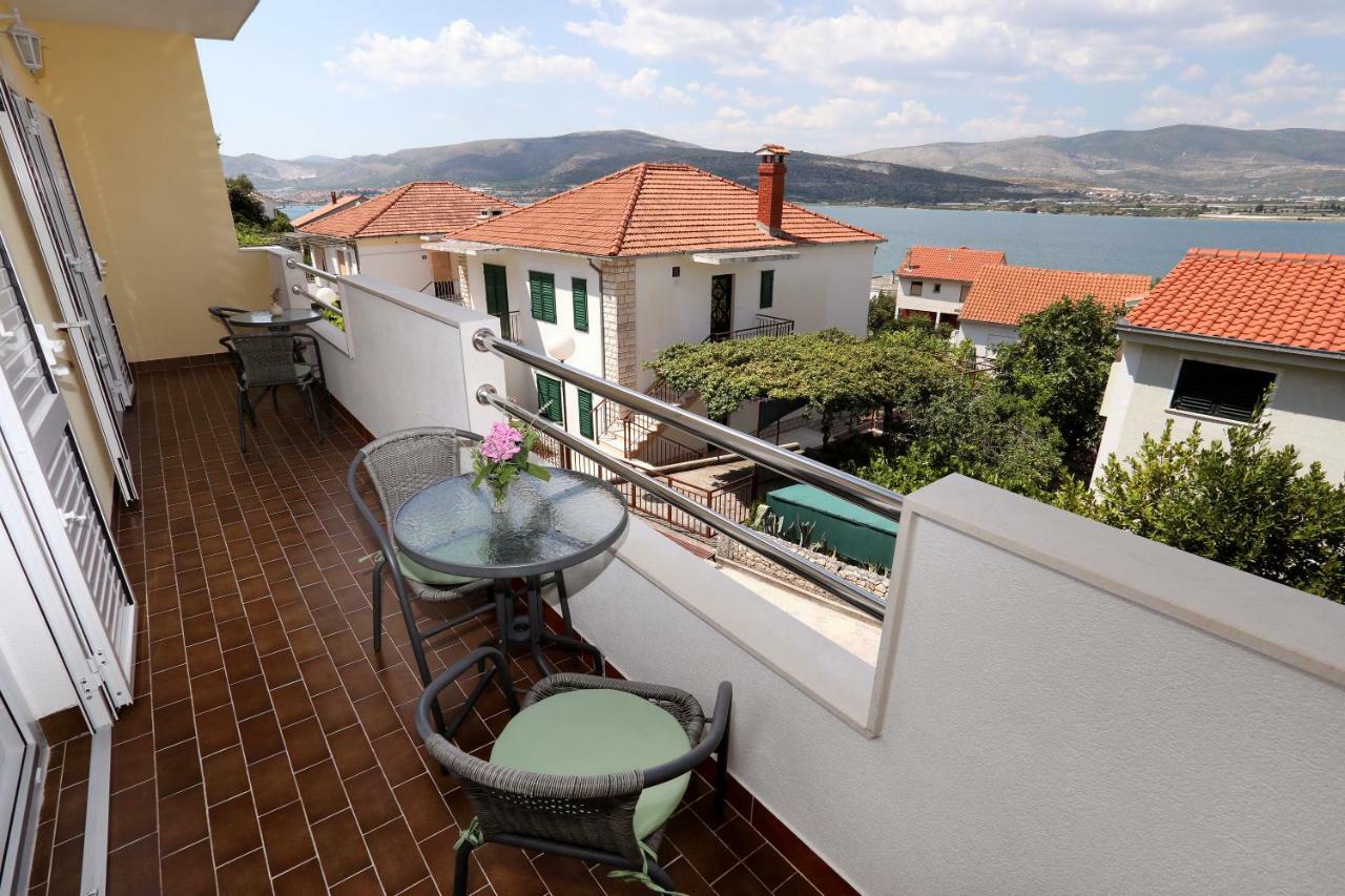 טרוגיר Apartments Sakal מראה חיצוני תמונה